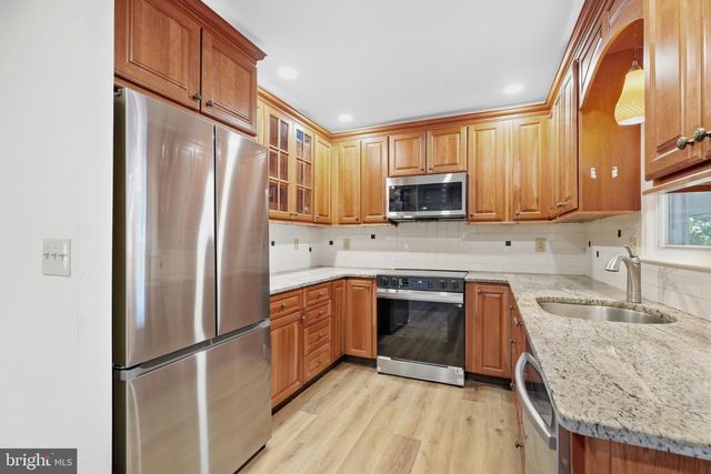 402 LARCHWOOD AVE, Feasterville-trevose, PA 19053