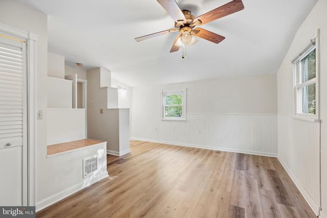 402 LARCHWOOD AVE, Feasterville-trevose, PA 19053