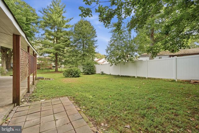 402 LARCHWOOD AVE, Feasterville-trevose, PA 19053