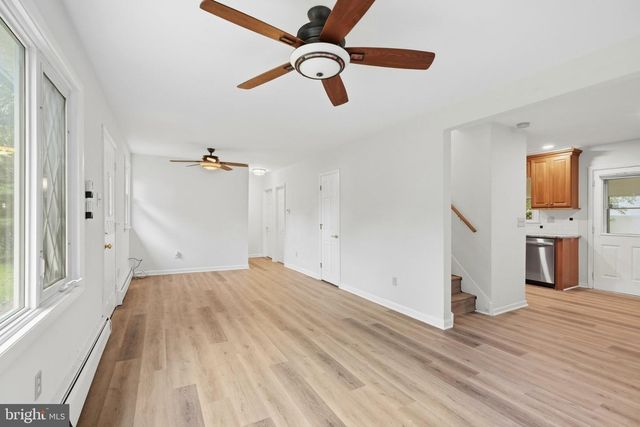 402 LARCHWOOD AVE, Feasterville-trevose, PA 19053