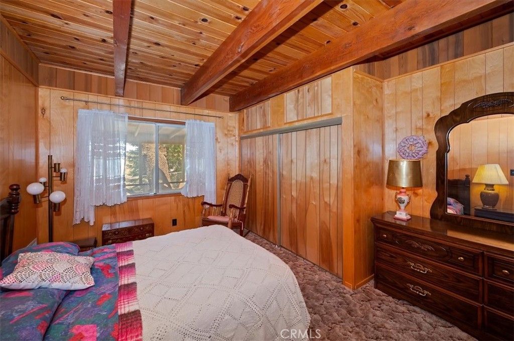 Image 36 of property listing at 695 Arth Drive, Crestline, CA 92325
