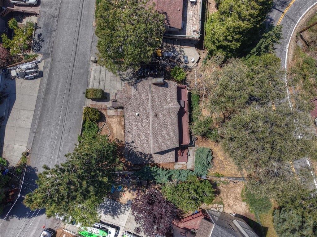 Image 52 of property listing at 695 Arth Drive, Crestline, CA 92325