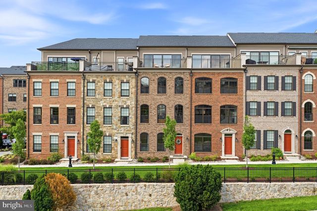 617 LEIGH WAY, Oxon Hill, MD 20745