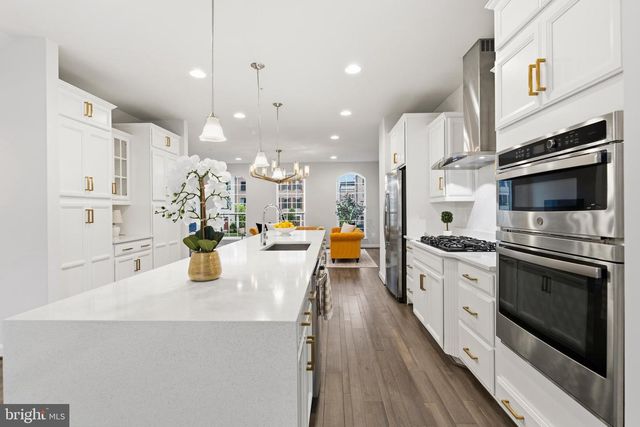 617 LEIGH WAY, Oxon Hill, MD 20745