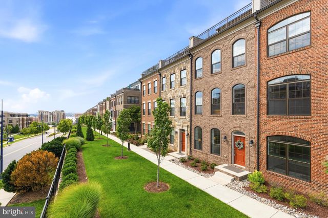 617 LEIGH WAY, Oxon Hill, MD 20745