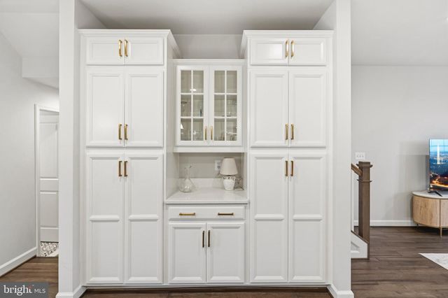 617 LEIGH WAY, Oxon Hill, MD 20745