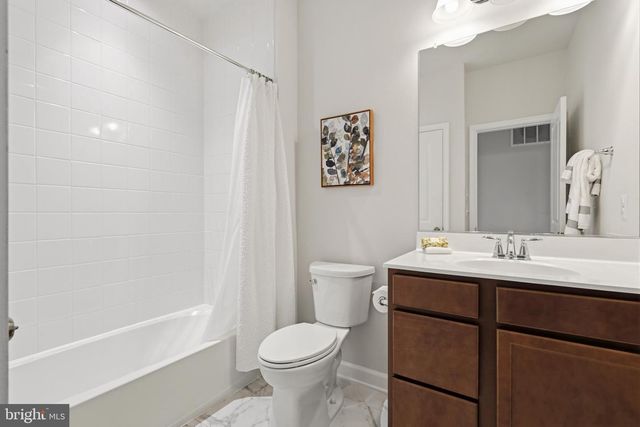 617 LEIGH WAY, Oxon Hill, MD 20745
