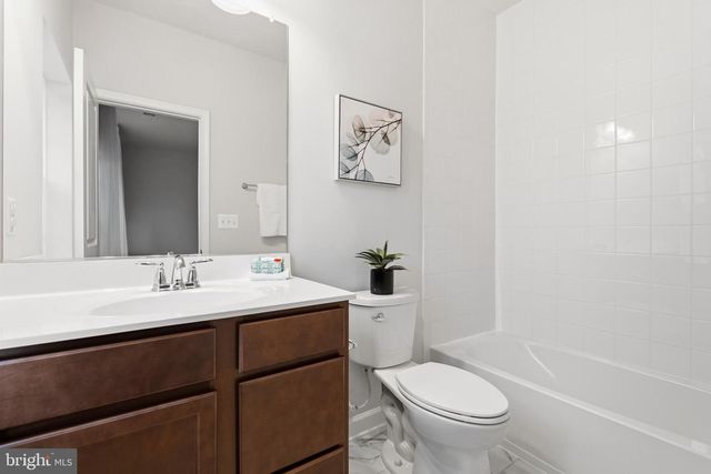 617 LEIGH WAY, Oxon Hill, MD 20745