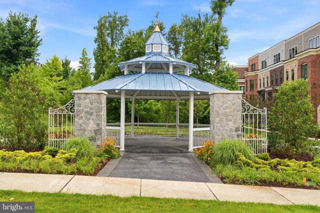 617 LEIGH WAY, Oxon Hill, MD 20745