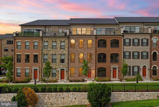 617 LEIGH WAY, Oxon Hill, MD 20745