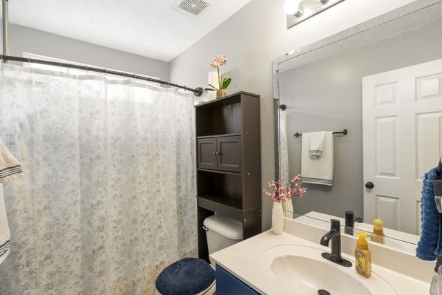 3021 Harbor Lights Dr, Nashville, TN 37217