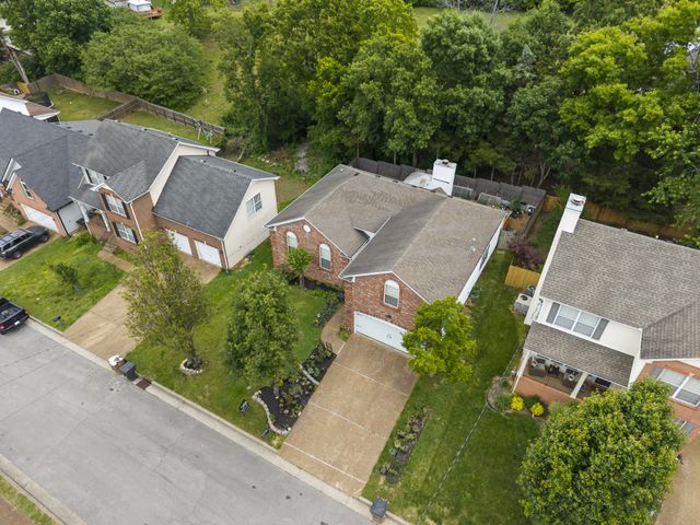 3021 Harbor Lights Dr, Nashville, TN 37217