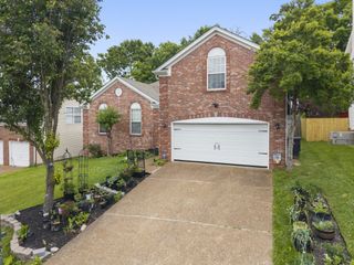 3021 Harbor Lights Dr, Nashville, TN 37217