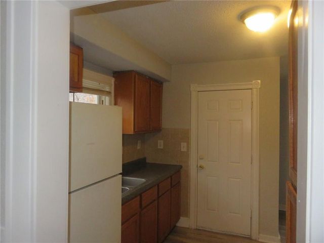 3942 Myrtle Avenue, Kansas City, MO 64130