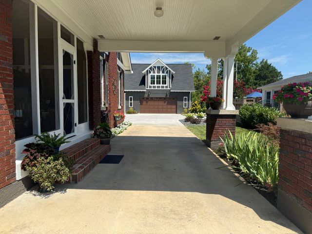102 Ross Ave, Mcminnville, TN 37110