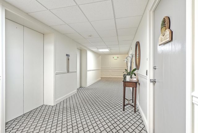 14 Lockwood Drive 7abg, Charleston, SC 29401