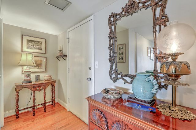 14 Lockwood Drive 7abg, Charleston, SC 29401