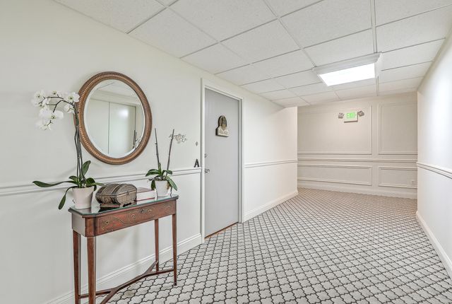 14 Lockwood Drive 7abg, Charleston, SC 29401