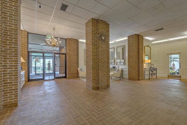 14 Lockwood Drive 7abg, Charleston, SC 29401