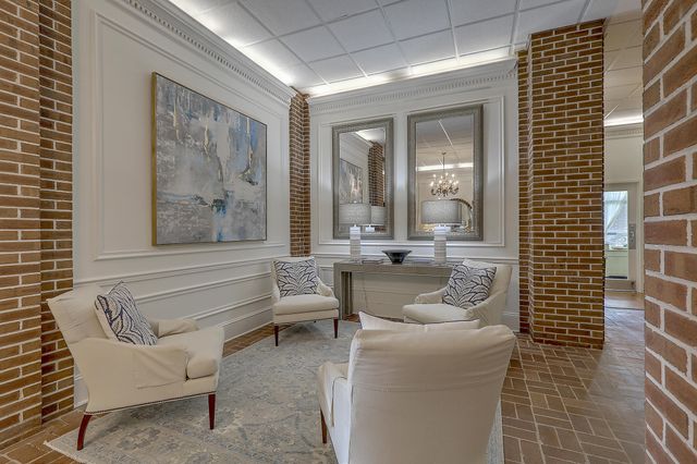 14 Lockwood Drive 7abg, Charleston, SC 29401