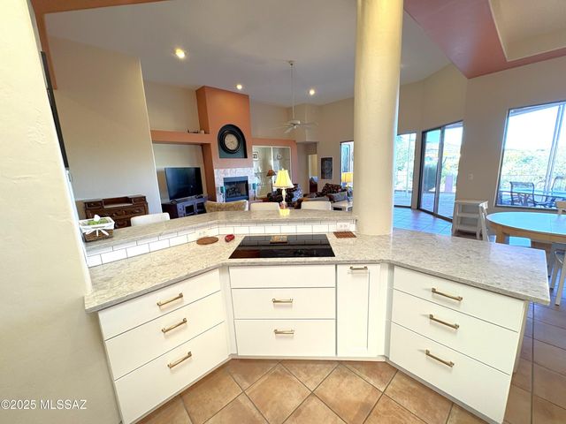 3352 W Saguaro Valley Court, Tucson, AZ 85745