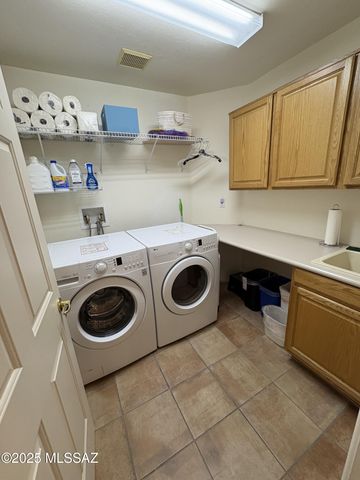 3352 W Saguaro Valley Court, Tucson, AZ 85745