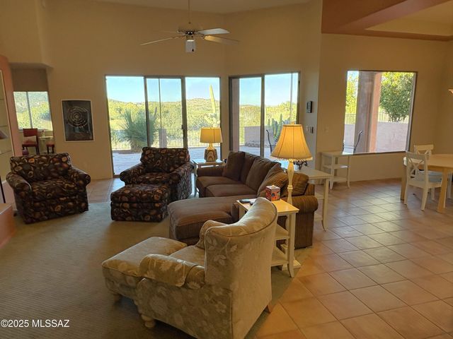 3352 W Saguaro Valley Court, Tucson, AZ 85745