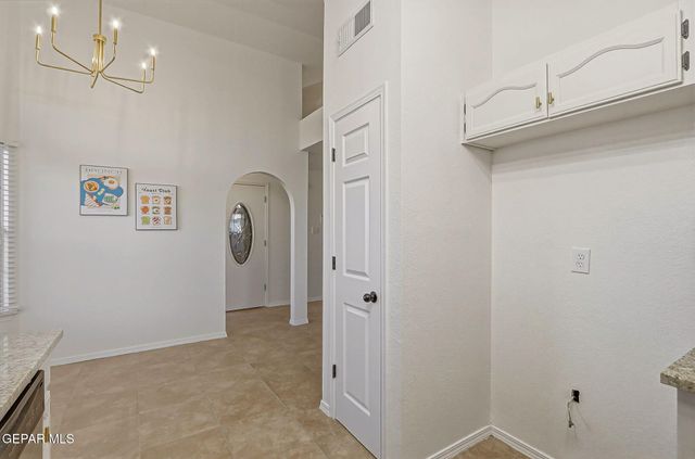 11851 STONE CASTLE Drive, El Paso, TX 79936