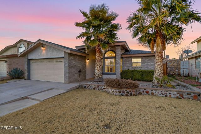 11851 STONE CASTLE Drive, El Paso, TX 79936