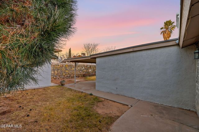 11851 STONE CASTLE Drive, El Paso, TX 79936