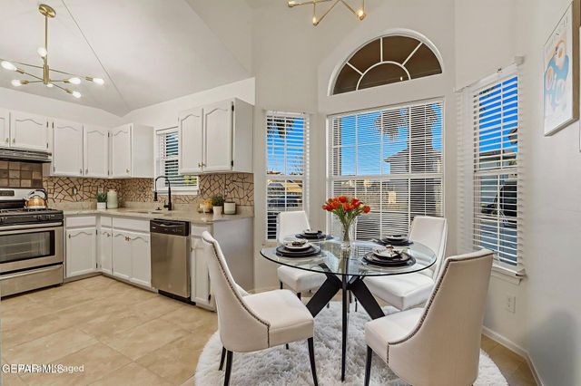 11851 STONE CASTLE Drive, El Paso, TX 79936