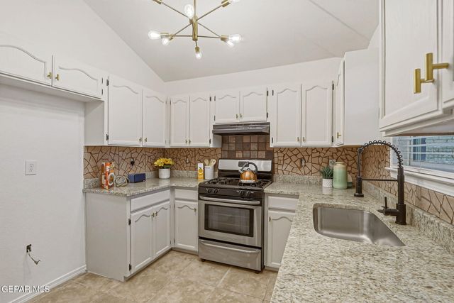 11851 STONE CASTLE Drive, El Paso, TX 79936