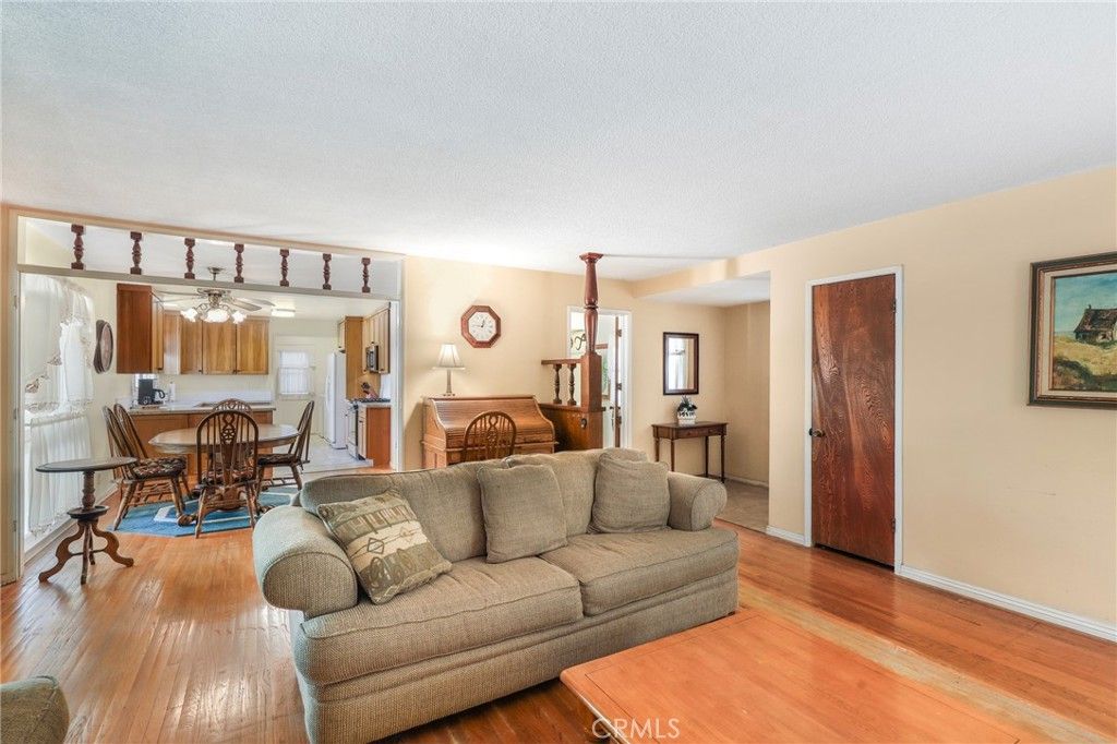 2439 E Paradise Road, Anaheim, CA 92806 — photo 2