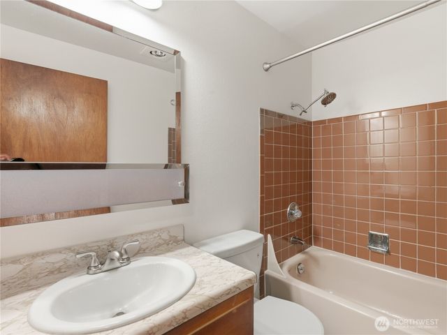 2629 2633 14th Avenue W, Seattle, WA 98119