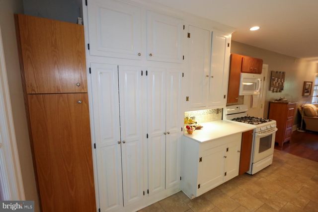2701 ALDEN RD, Bryn Athyn, PA 19009