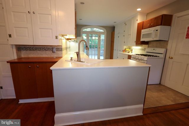 2701 ALDEN RD, Bryn Athyn, PA 19009