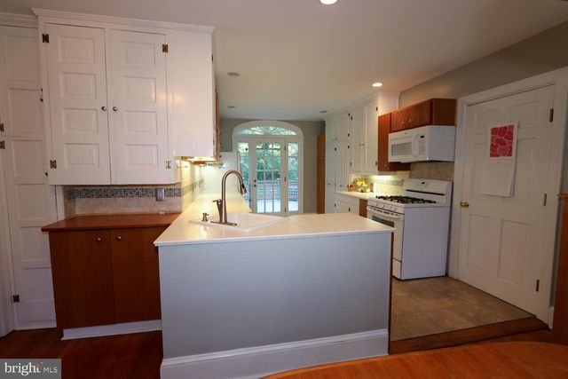 2701 ALDEN RD, Bryn Athyn, PA 19009