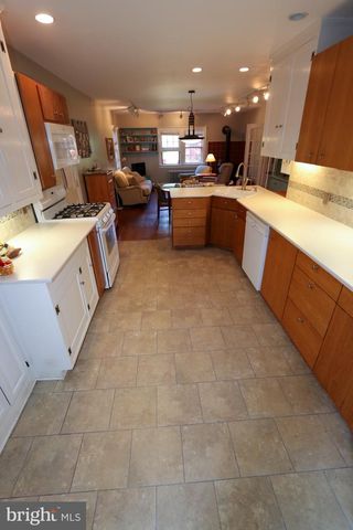2701 ALDEN RD, Bryn Athyn, PA 19009