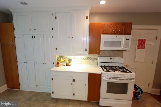 2701 ALDEN RD, Bryn Athyn, PA 19009