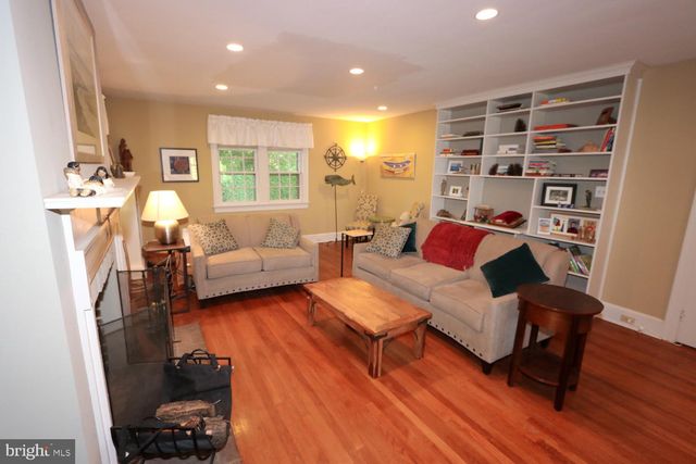 2701 ALDEN RD, Bryn Athyn, PA 19009