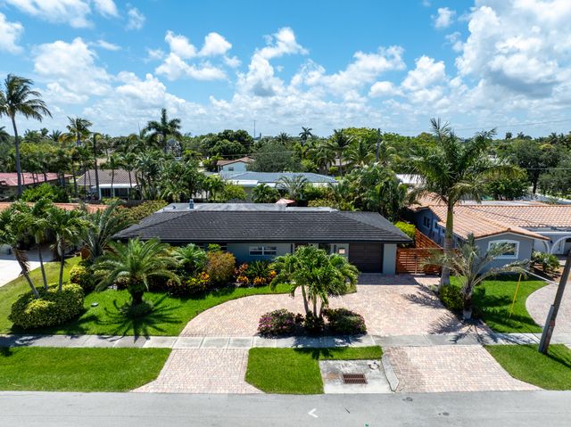 5041 NE 24th Avenue, Lighthouse Point, FL 33064