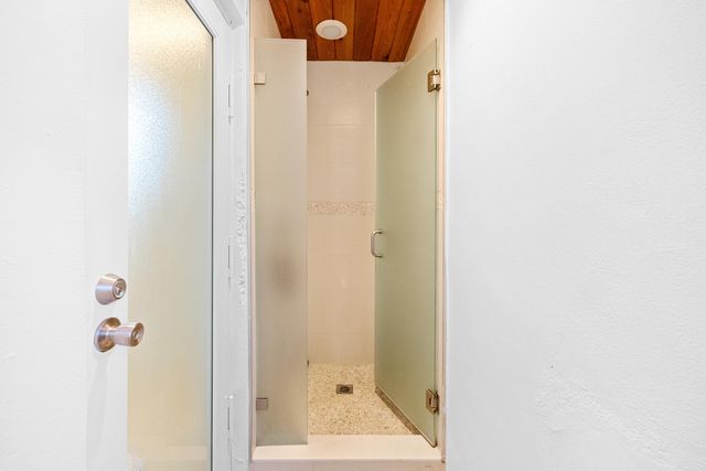5041 NE 24th Avenue, Lighthouse Point, FL 33064