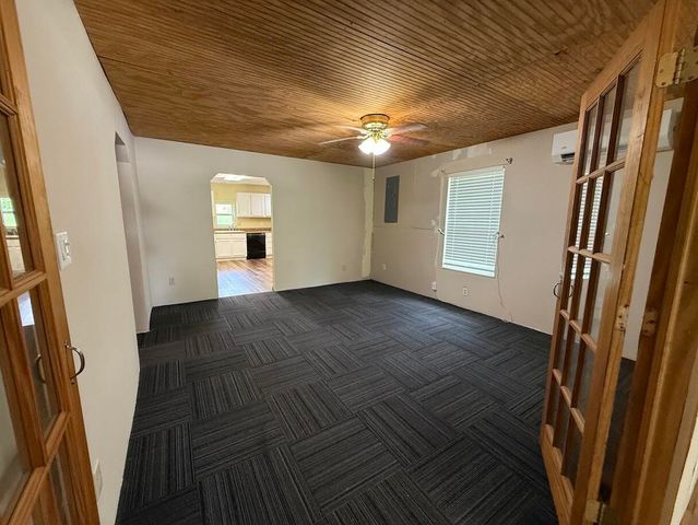 1800 N Oak Grove Avenue, Springfield, MO 65803