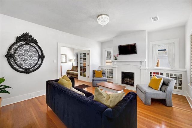 1604 S Main ST, Georgetown, TX 78626