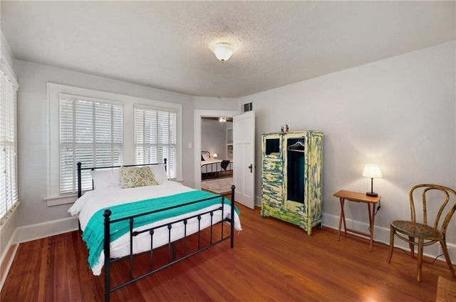 1604 S Main ST, Georgetown, TX 78626