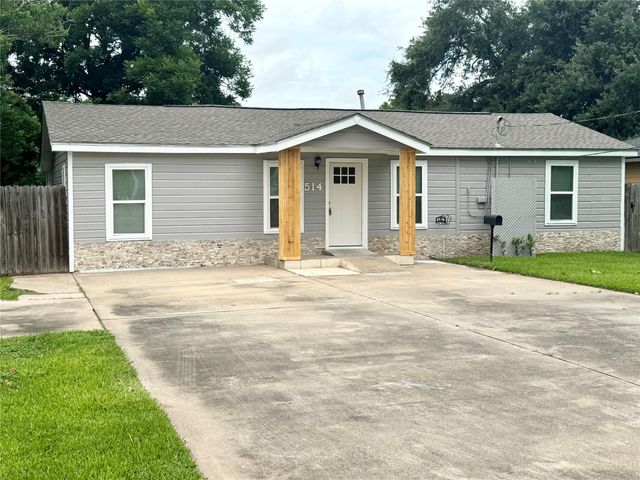514 Mckee Street, Clute, TX 77531