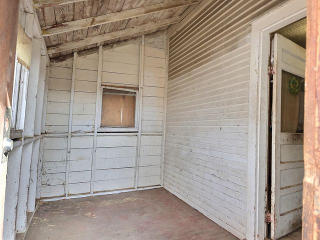 1721 N Grove Ave, Wichita, KS 67214