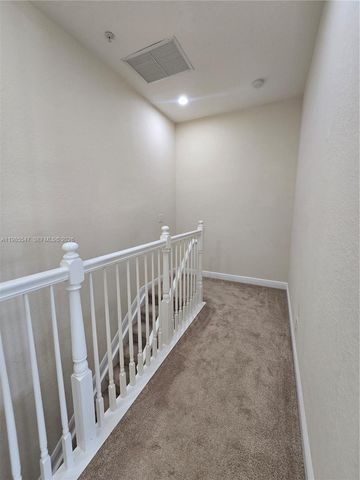 6841 N Lakeside Cir N 109-1, Davie, FL 33314