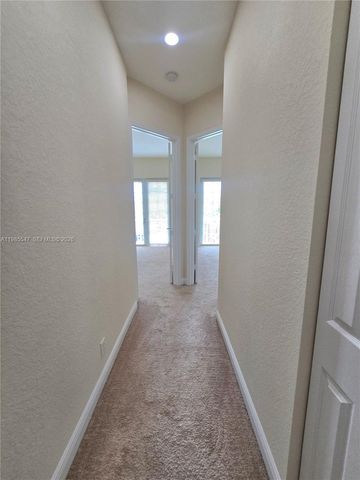 6841 N Lakeside Cir N 109-1, Davie, FL 33314