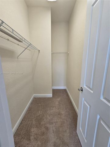 6841 N Lakeside Cir N 109-1, Davie, FL 33314